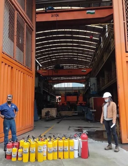 Dotación de seguridad en una gran bodega de Medellín